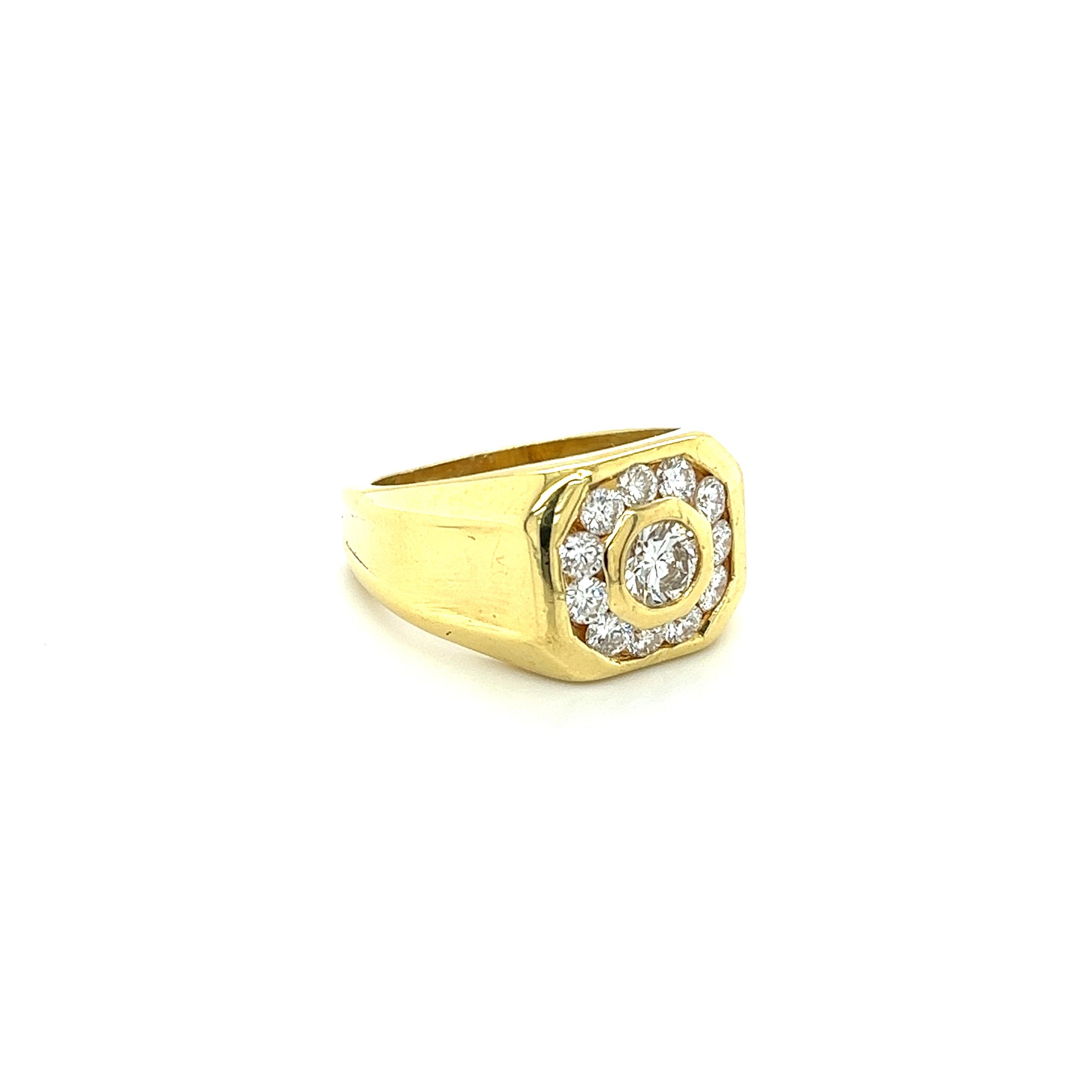 Men's Vintage 1.5 Carat TW Channel and Bezel Set Natural Diamond Mens Ring in 18K Gold For Sale
