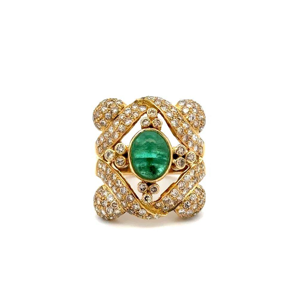 Vintage 1.50 Carat Cabochon Emerald and RBC Diamond Gold Statement Ring In Excellent Condition For Sale In Montreal, QC