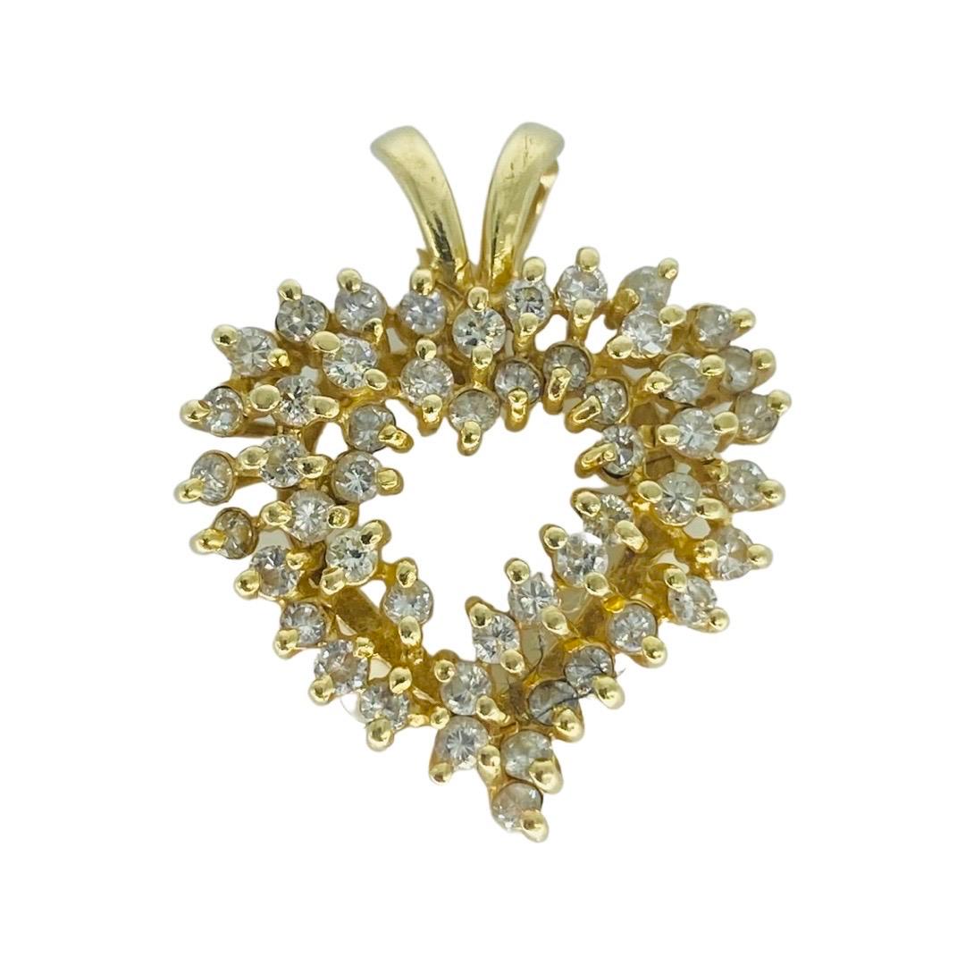 Round Cut Vintage 1.50 Carat Diamonds Heart Pendant 14k Gold For Sale