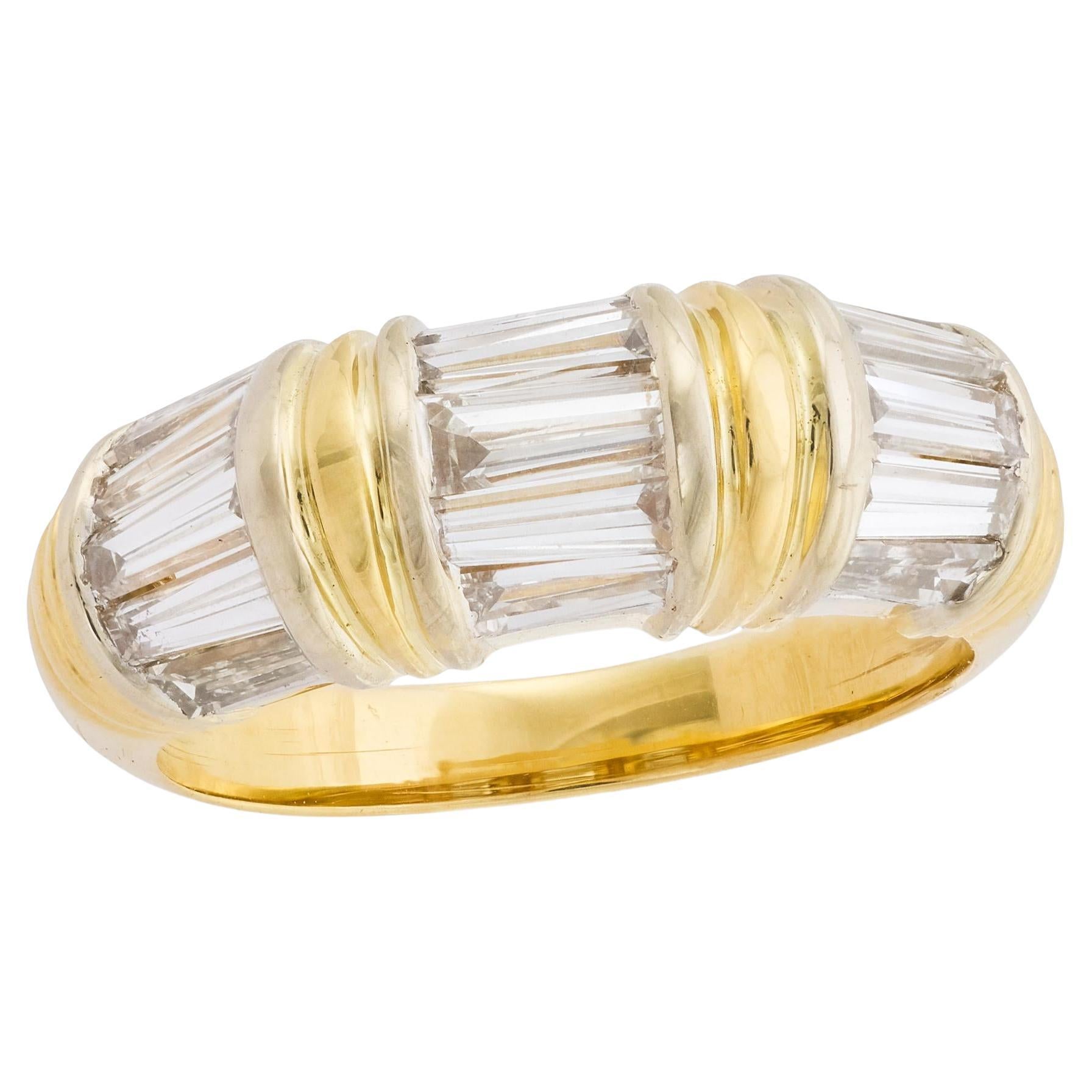 Anello vintage con diamante taglio baguette da 1,50 carati in oro giallo 18k