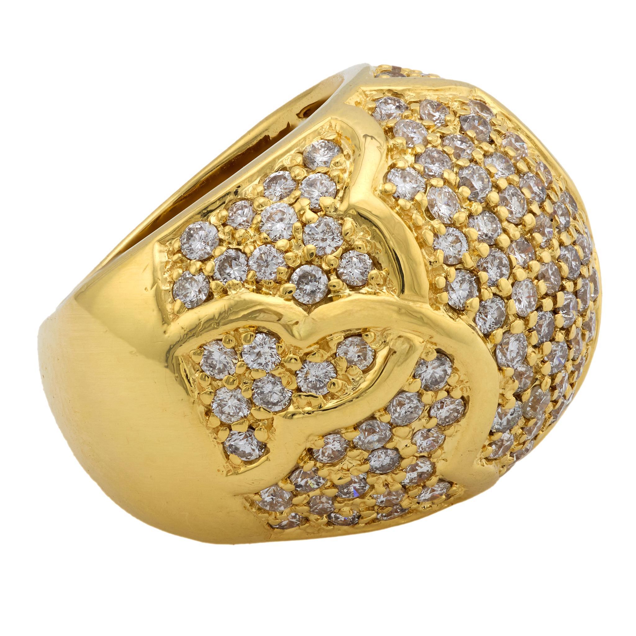 Anillo de cóctel vintage de oro amarillo de 18k con diamantes de 1,50 quilates de peso total en Bueno estado para la venta en Beverly Hills, CA