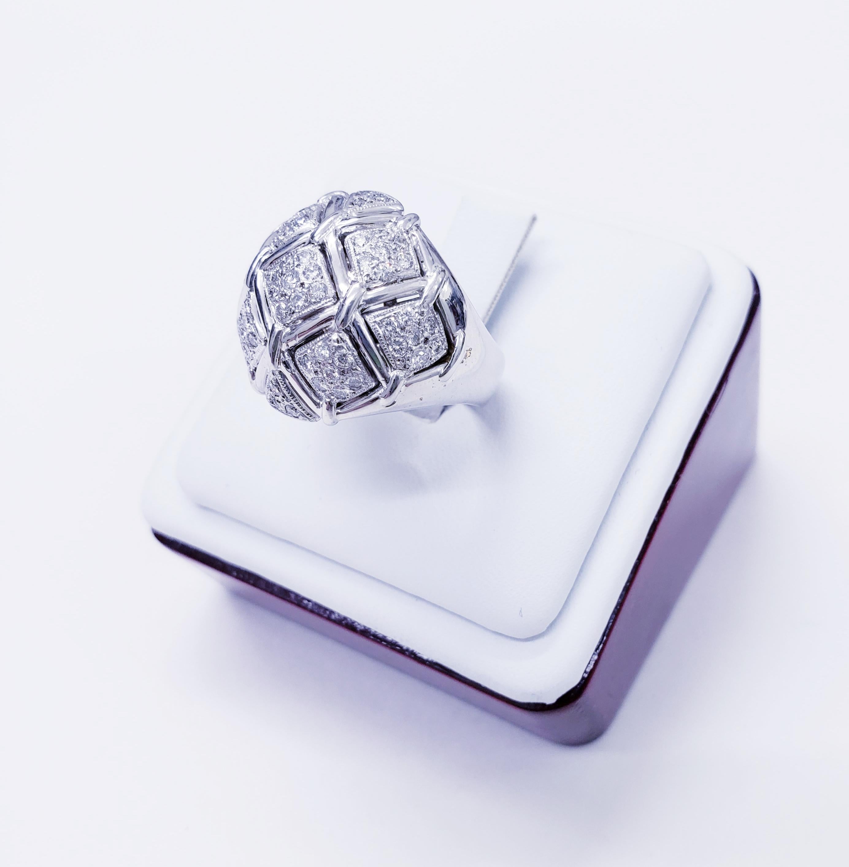 Round Cut Vintage 1.50 Carat Diamonds 18 Karat White Gold Dome Ring For Sale