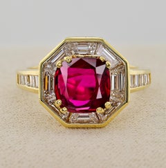 Vintage 1.50 Ct Red Ruby 1.60 Ct F VVS Diamond 18 Kt