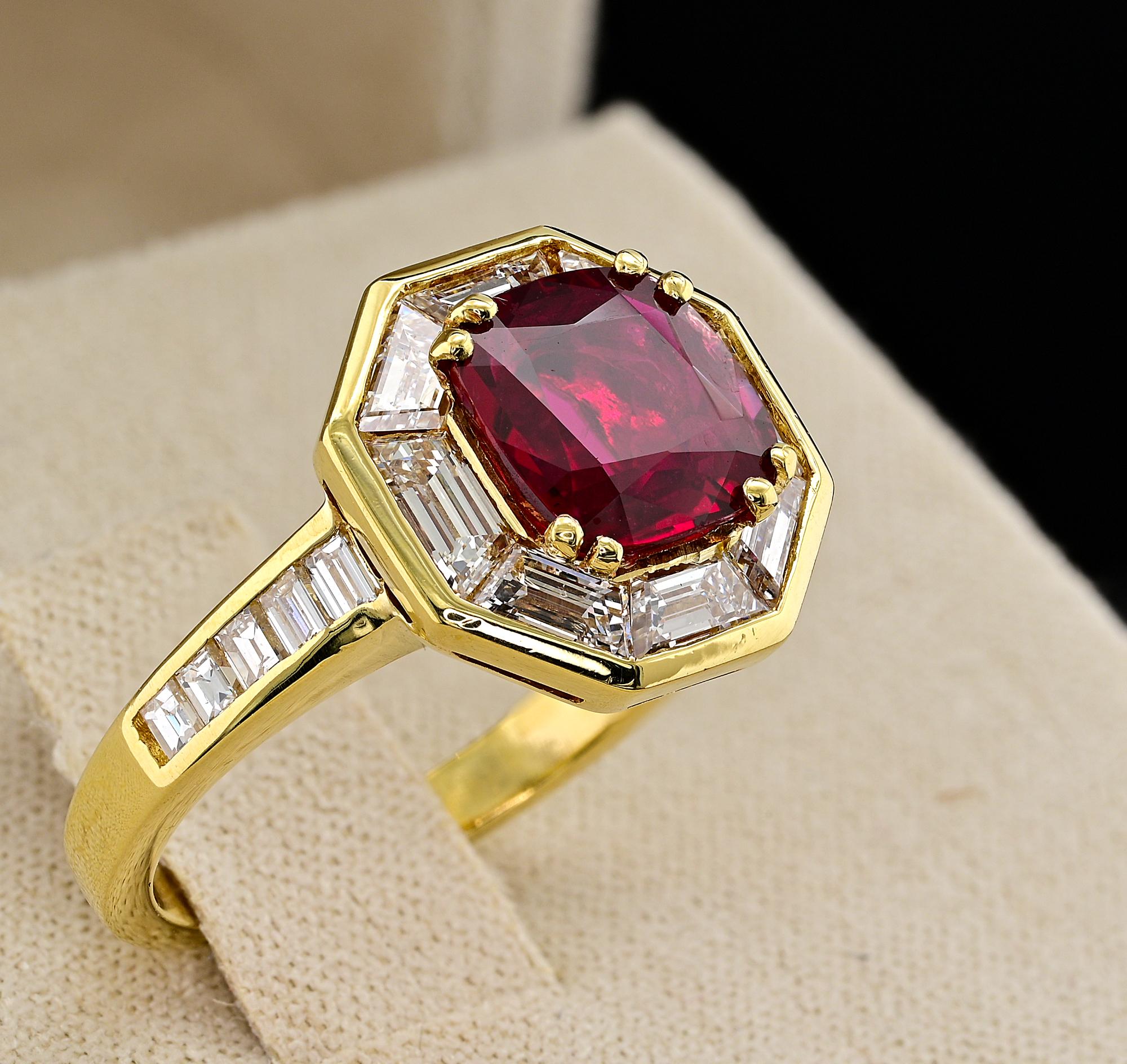 Contemporary Vintage 1.50 Ct Red Ruby 1.60 Ct F VVS Diamond 18 Kt For Sale