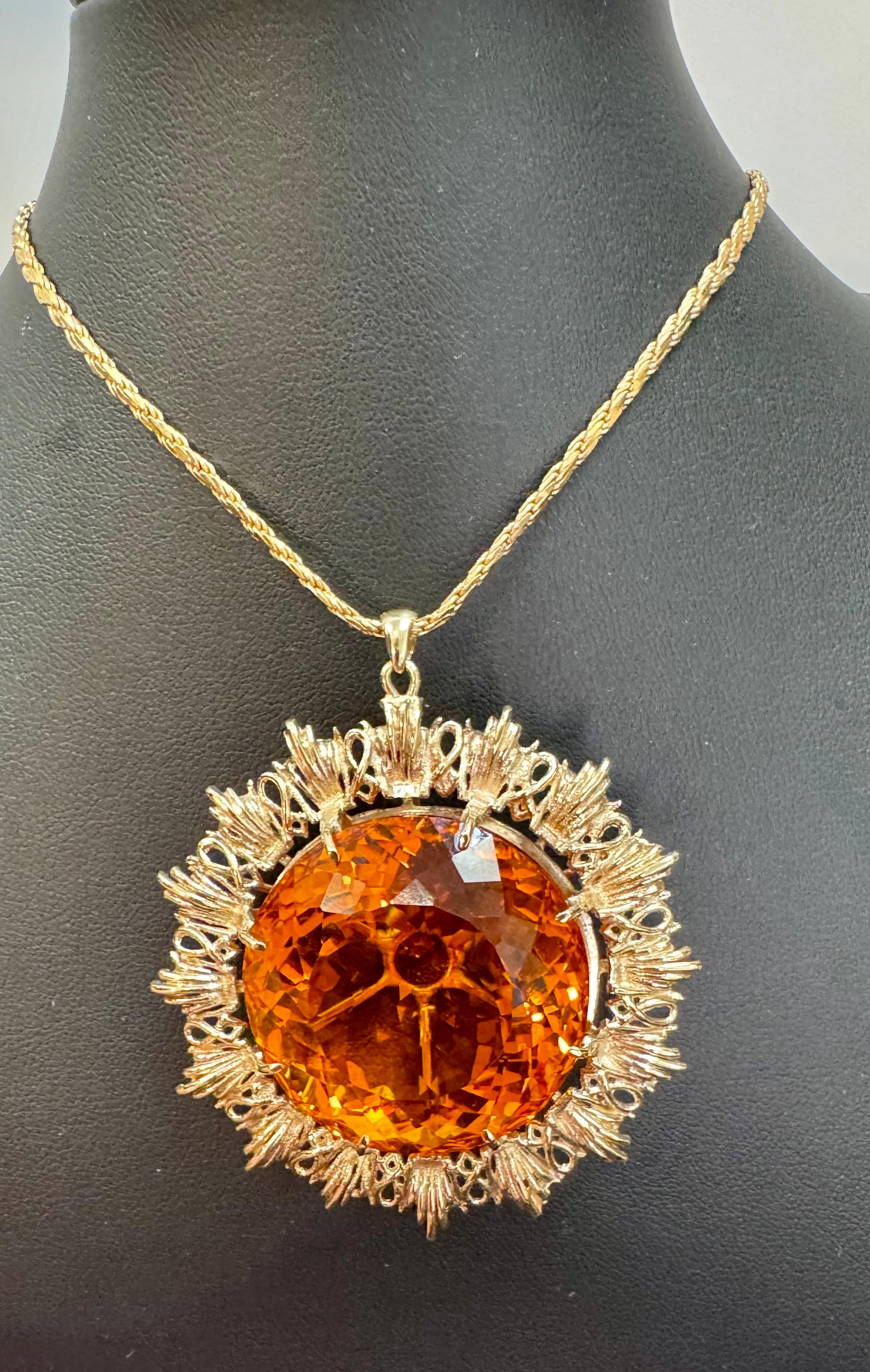 Vintage 150 Ct Round Shape Citrine Pendent  14 Kt Yellow Gold with Chain Italy For Sale 2