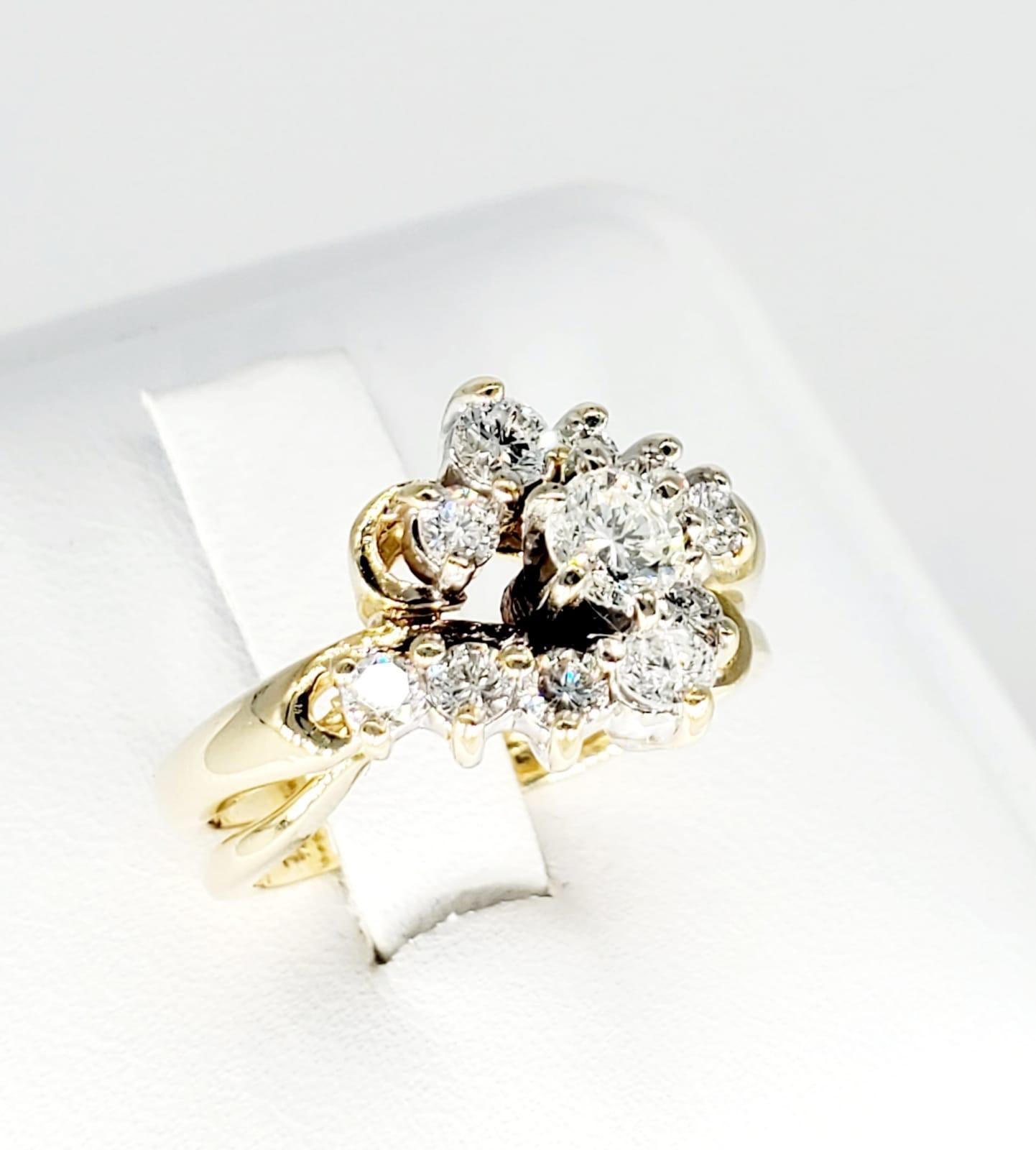 Round Cut Vintage 1.50 Carat Diamonds 14 Karat Gold Engagement Ring Set For Sale