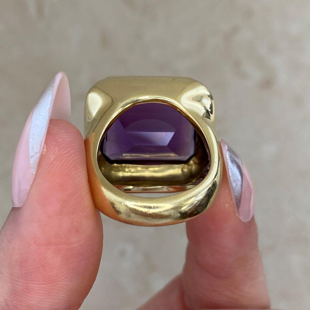 Vintage Emerald Cut Amethyst Cocktail Ring (Approx. 15-Carats), 18k Yellow Gold 4