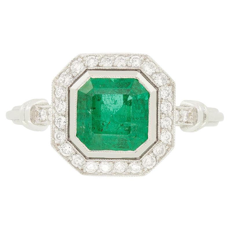Vintage 1.50ct Emerald and Diamond Cluster Ring, c.1980s For Sale