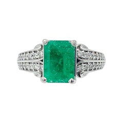 Vintage 1.530 Carat Natural Emerald Ring