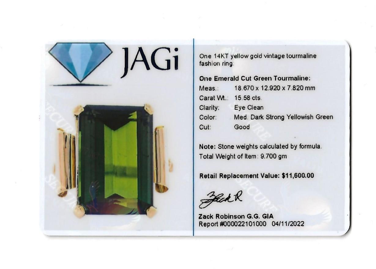 Vintage 15.58 Carat Emerald Cut Green Tourmaline Cocktail Ring in Yellow Gold For Sale 6