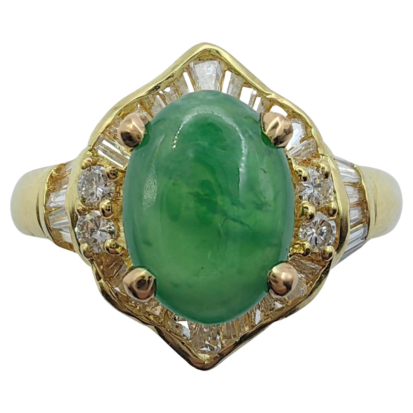 Vintage 1.56ct Oval Cabochon Apple Green Jadeite Jade Diamond Ring in 20k Gold For Sale