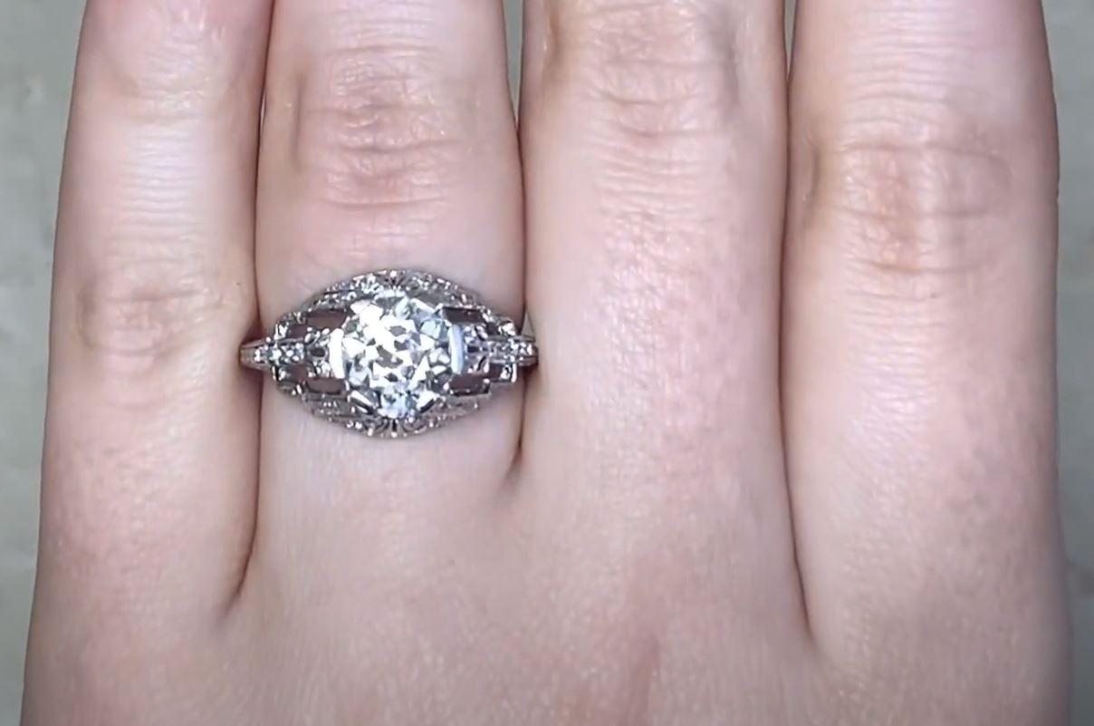 Vintage 1.59ct Old European Cut Diamond Engagement Ring, VS1 Clarity, Platinum In Excellent Condition For Sale In New York, NY