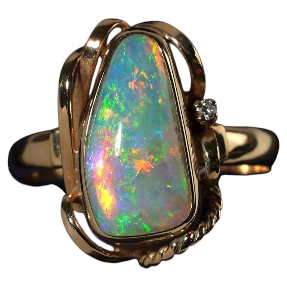 Vintage 1.5ct Solid Australian Coober Pedy White Opal Diamond 14k Gold Ring