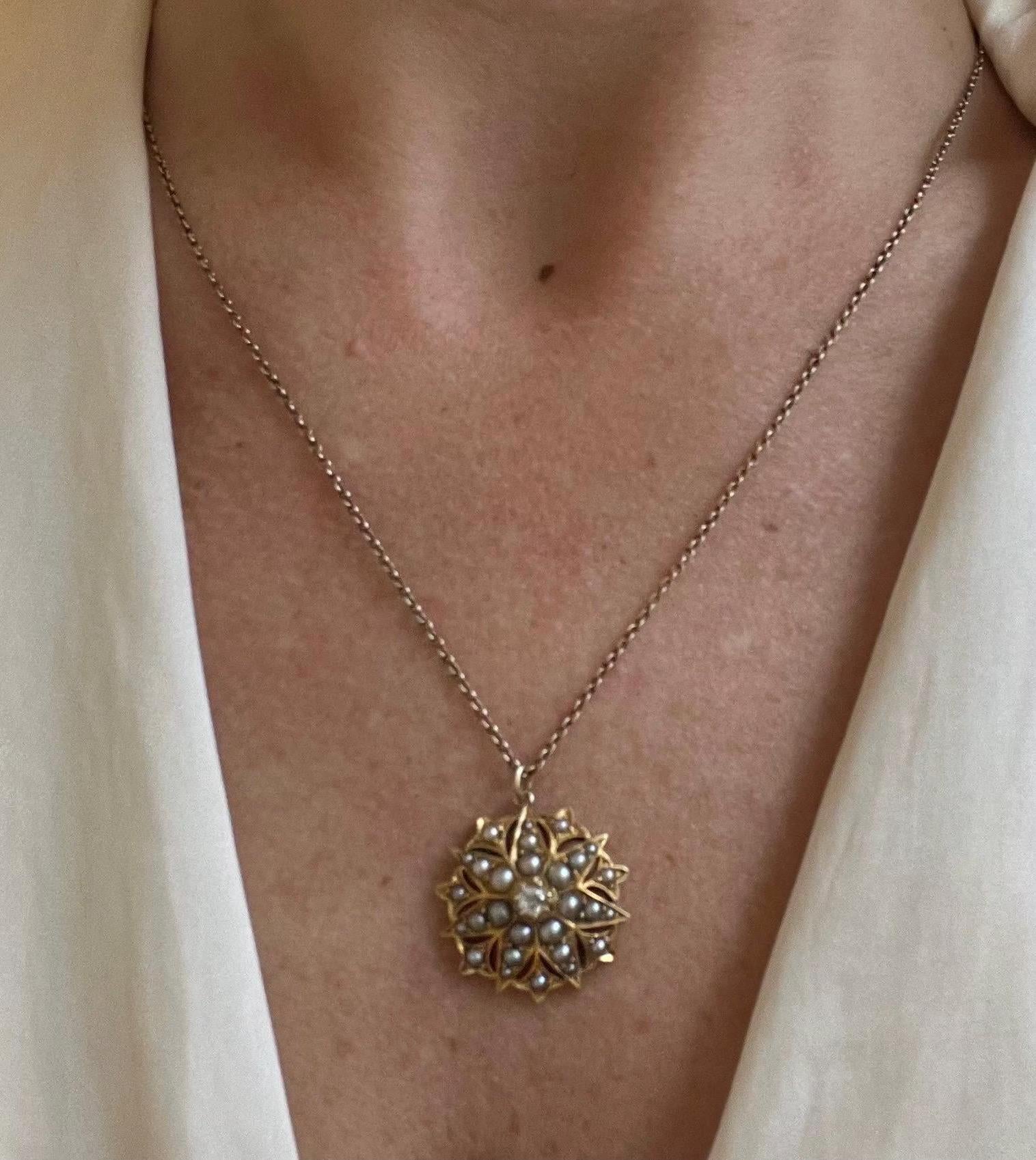 Colgante vintage de oro amarillo de 15 ct, diamantes y perlas, circa 1910 Eduardiano en venta
