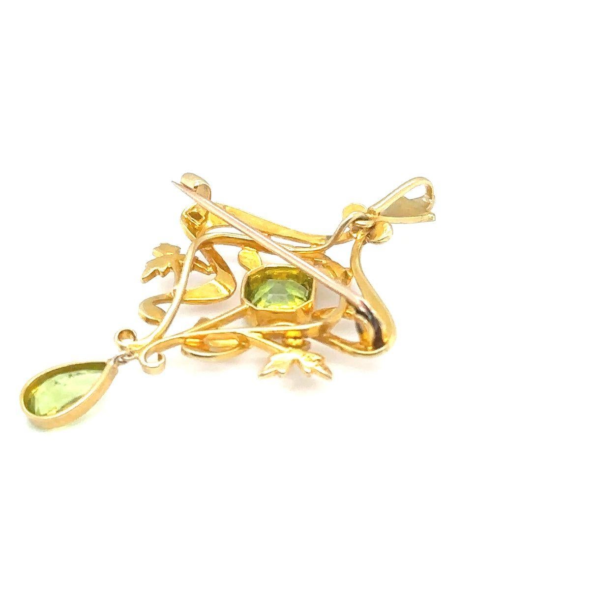 Vintage 15ct Yellow Gold Peridot and Seed Pearl Pendant/Brooch 3