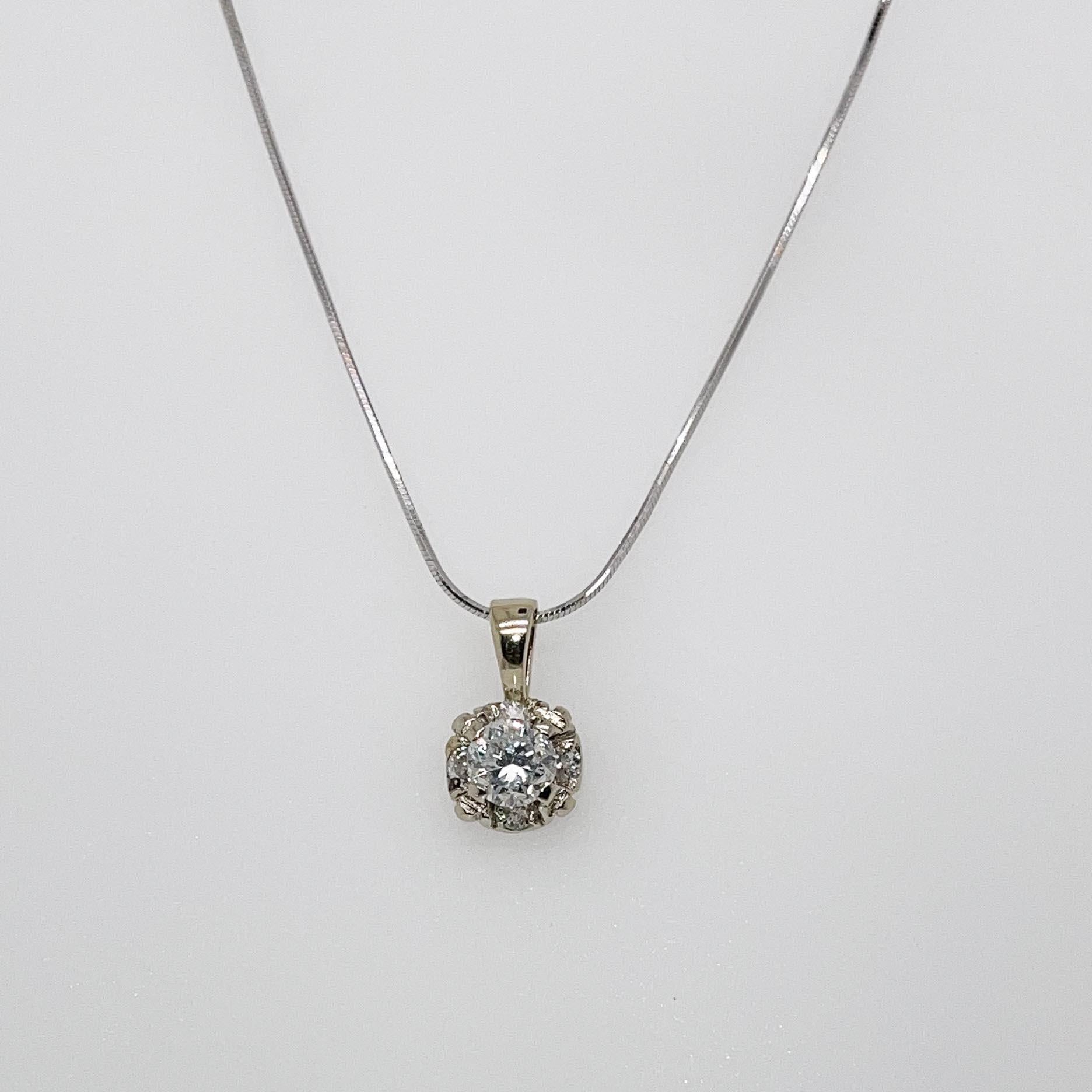 Retro Vintage Round Brilliant Cut Diamond & 14K White Gold Pendant Necklace For Sale