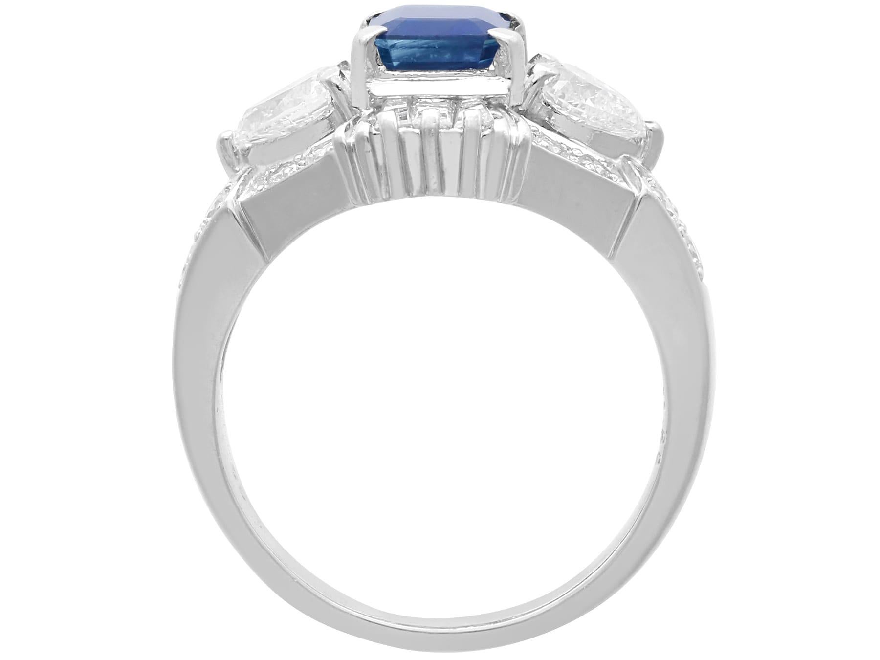 Zafiro vintage de 1,60 quilates Diamante de 1,99 quilates Anillo de vestido de platino Circa 1990 en venta 6