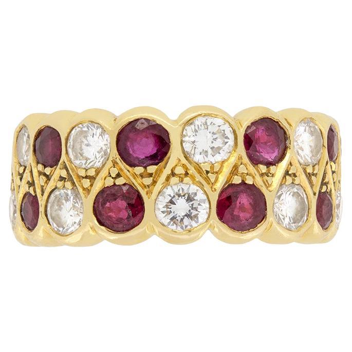 Vintage 1.60ct Diamond and Ruby Cluster Ring, c.1960s For Sale