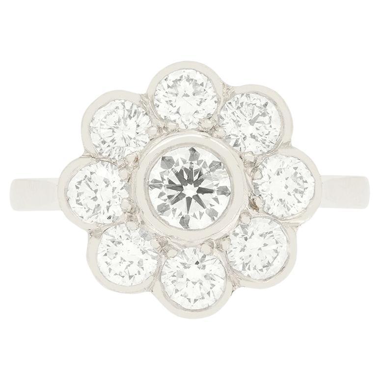 Vintage 1.60 Carat Diamond Daisy Cluster Ring, circa 1970s For Sale