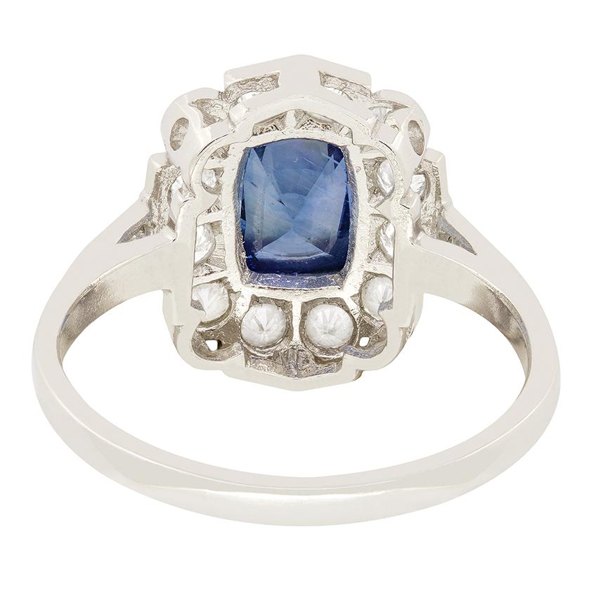 Vintage 1.60ct Sapphire and Diamond Cluster Ring, c.1960s In Good Condition For Sale In London, GB