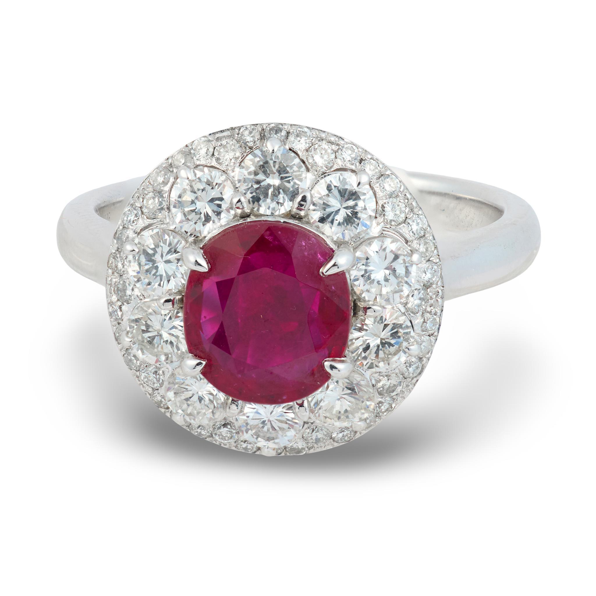 Vintage 1,61 Karat Rubin-Diamant-Platin-Cluster-Ring (Zeitgenössisch) im Angebot