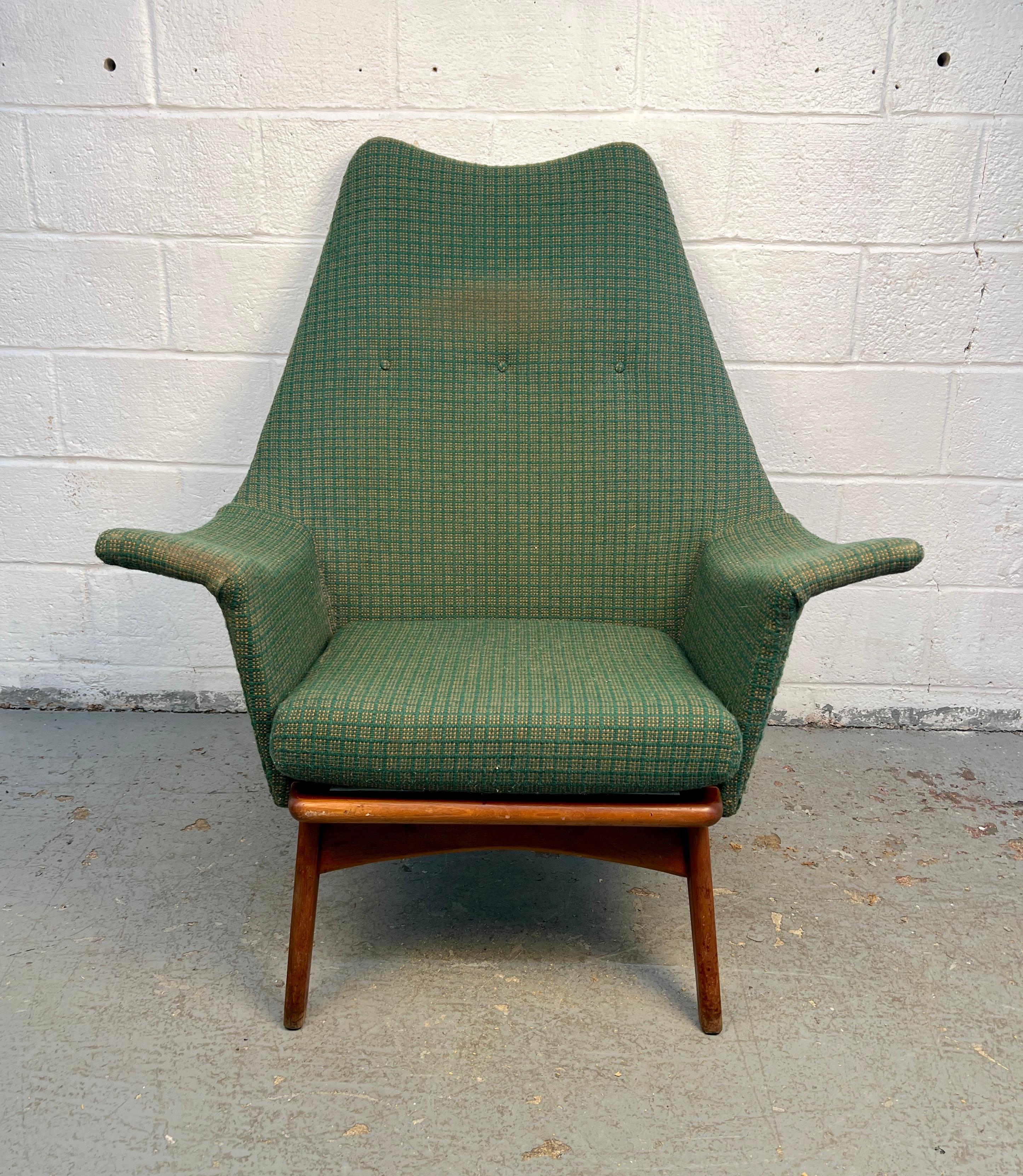 Mid-Century Modern Vintage 1611-C Wingback Lounge Chair par Adrian Pearsall en vente