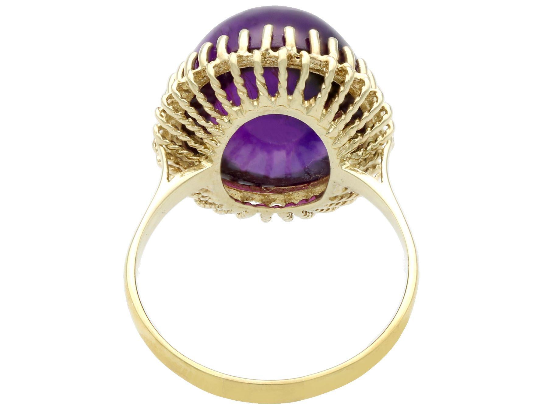 Cocktailring aus Gelbgold mit 16,13 Karat Amethyst im Cabochon-Schliff und Gelbgold für Damen oder Herren im Angebot