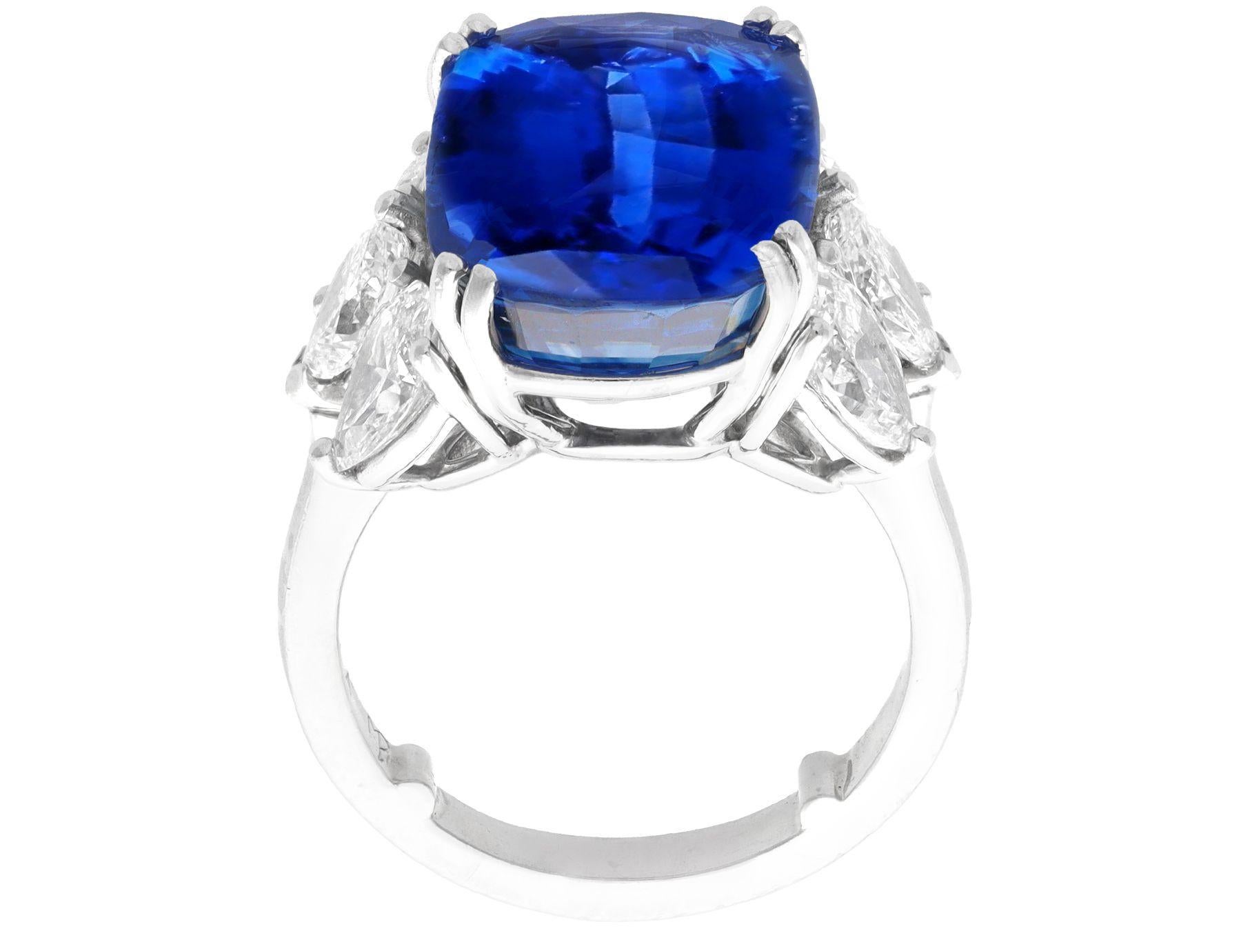 Vintage 16.38 Carat Ceylon Sapphire and 3.36 Carat Diamond Cocktail Ring In Excellent Condition For Sale In Jesmond, Newcastle Upon Tyne
