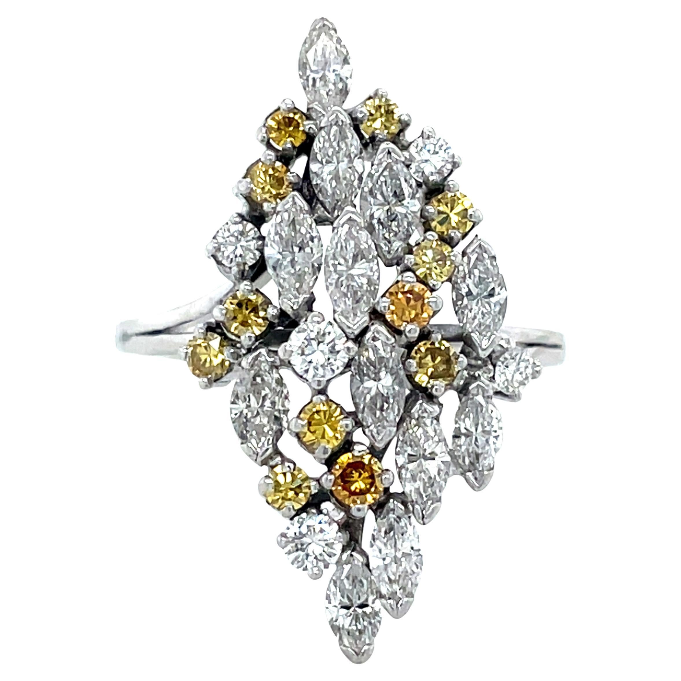 Vintage 1,64ct Fancy Gelb 
farblos Diamant-Ring in 14k Gold im Angebot