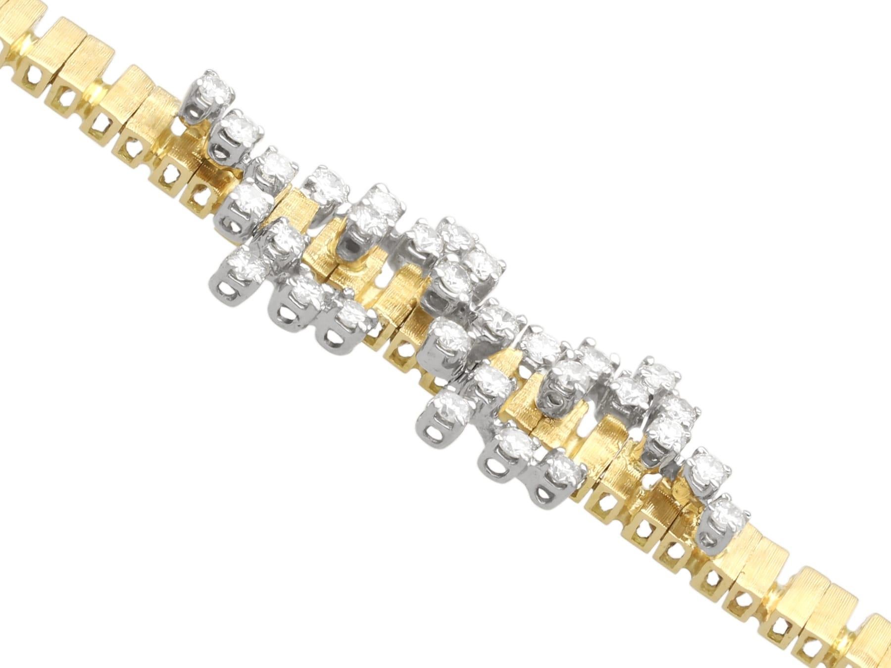 Vintage 1.65 Carat Diamond and 18k Yellow Gold Bracelet Circa 1990 For Sale 2