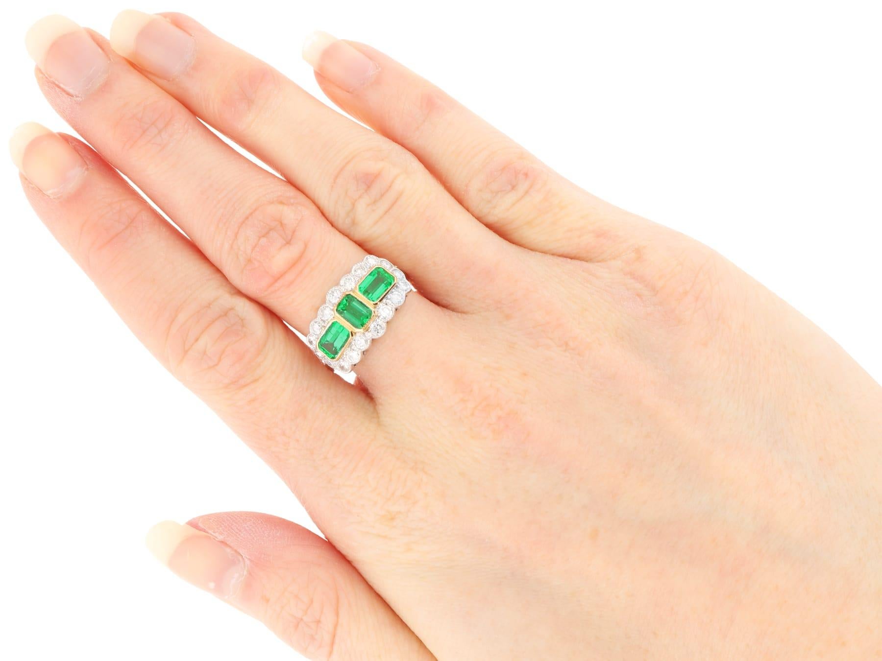 Vintage 1.65 Carat Emerald and 1.25 Carat Diamond Platinum Cocktail Ring in vendita 5