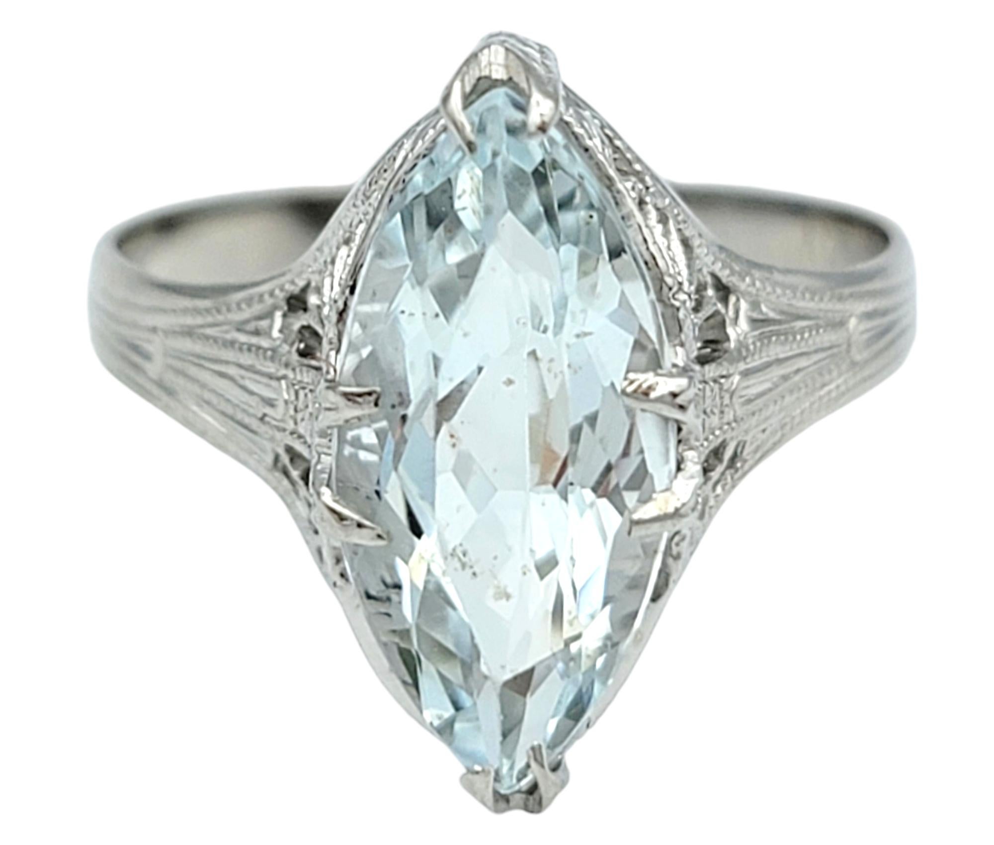 Women's Vintage 1.65 Carat Marquise Cut Aquamarine Solitaire Ring in 18 Karat White Gold For Sale