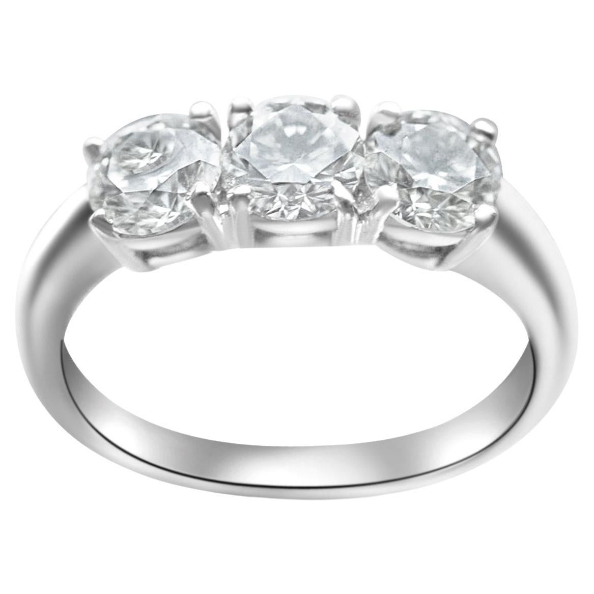 Vintage 1.65CT Diamond Trilogy Ring 18K Solid Gold Heirloom For Sale