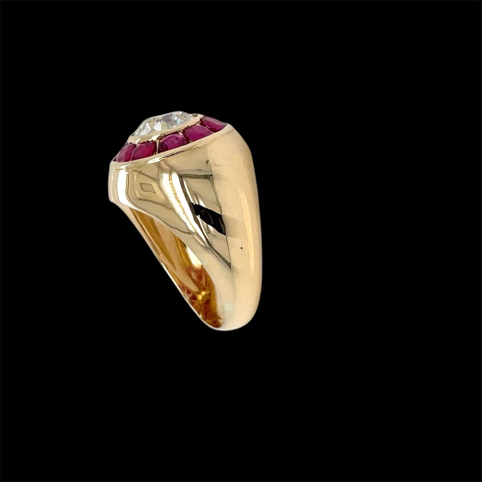 Anillo de cóctel vintage de rubí y diamantes de 1.66 quilates en venta 2