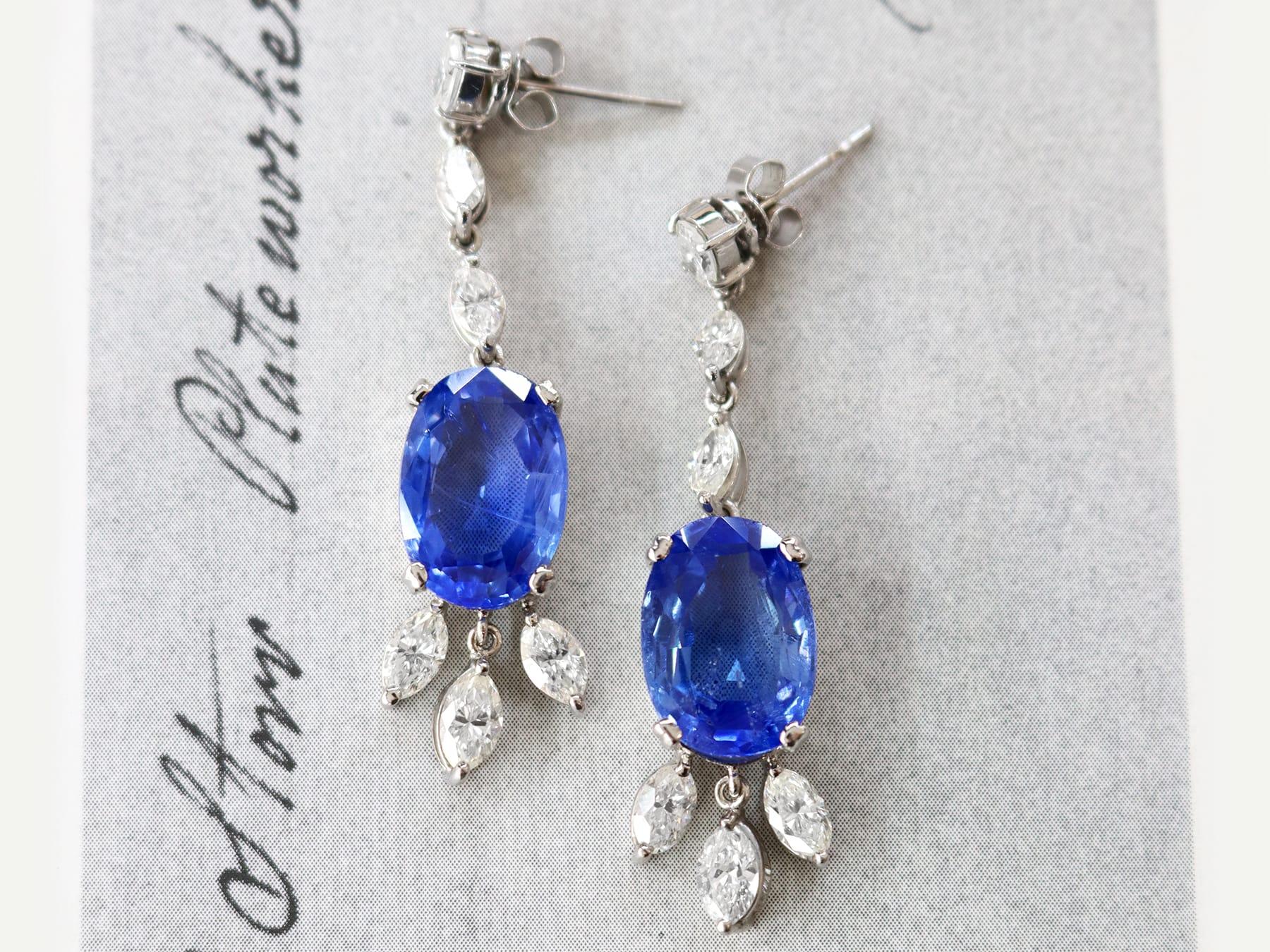 Pendientes vintage de zafiro de Ceilán de 16,78 quilates y diamantes de 4,26 quilates Corte oval en venta