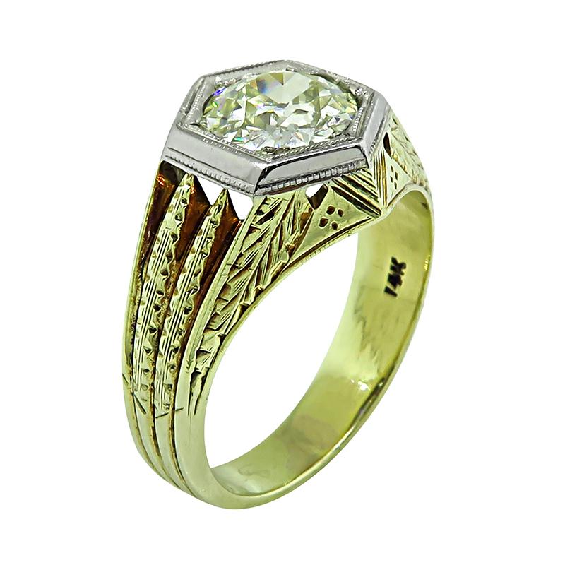 Old Mine Cut Vintage 1.67ct Diamond Gold Engagement Ring For Sale