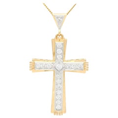 Pendentif croix vintage en or jaune 18 carats et diamant de 1::68 carat:: datant environ de 1940