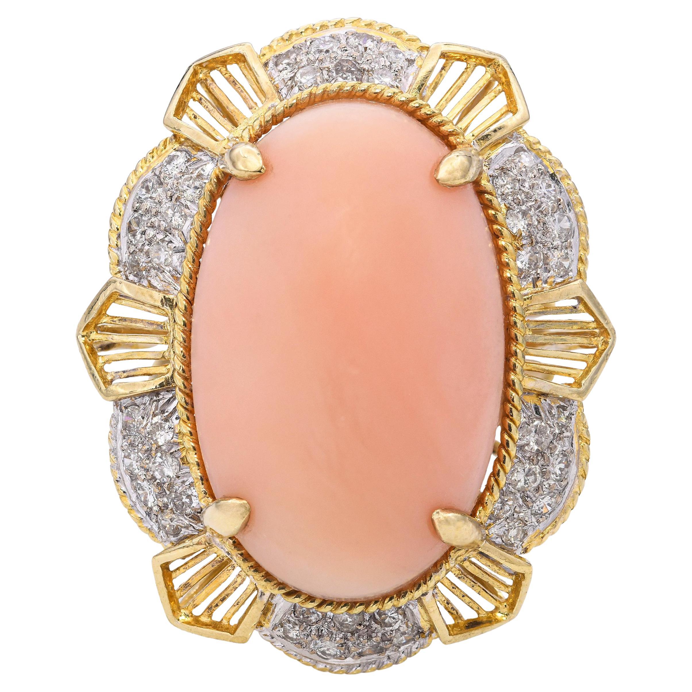 Bague de cocktail vintage en or jaune 16k, corail peau d'ange et diamants