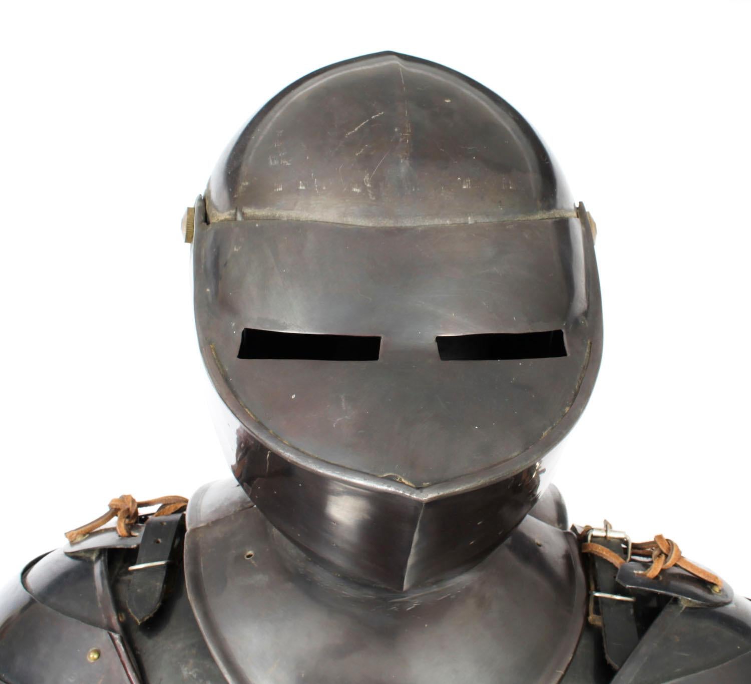 British Vintage 16th C Style Complete Suit of Armour, Castell Gyrn, 20th Century For Sale