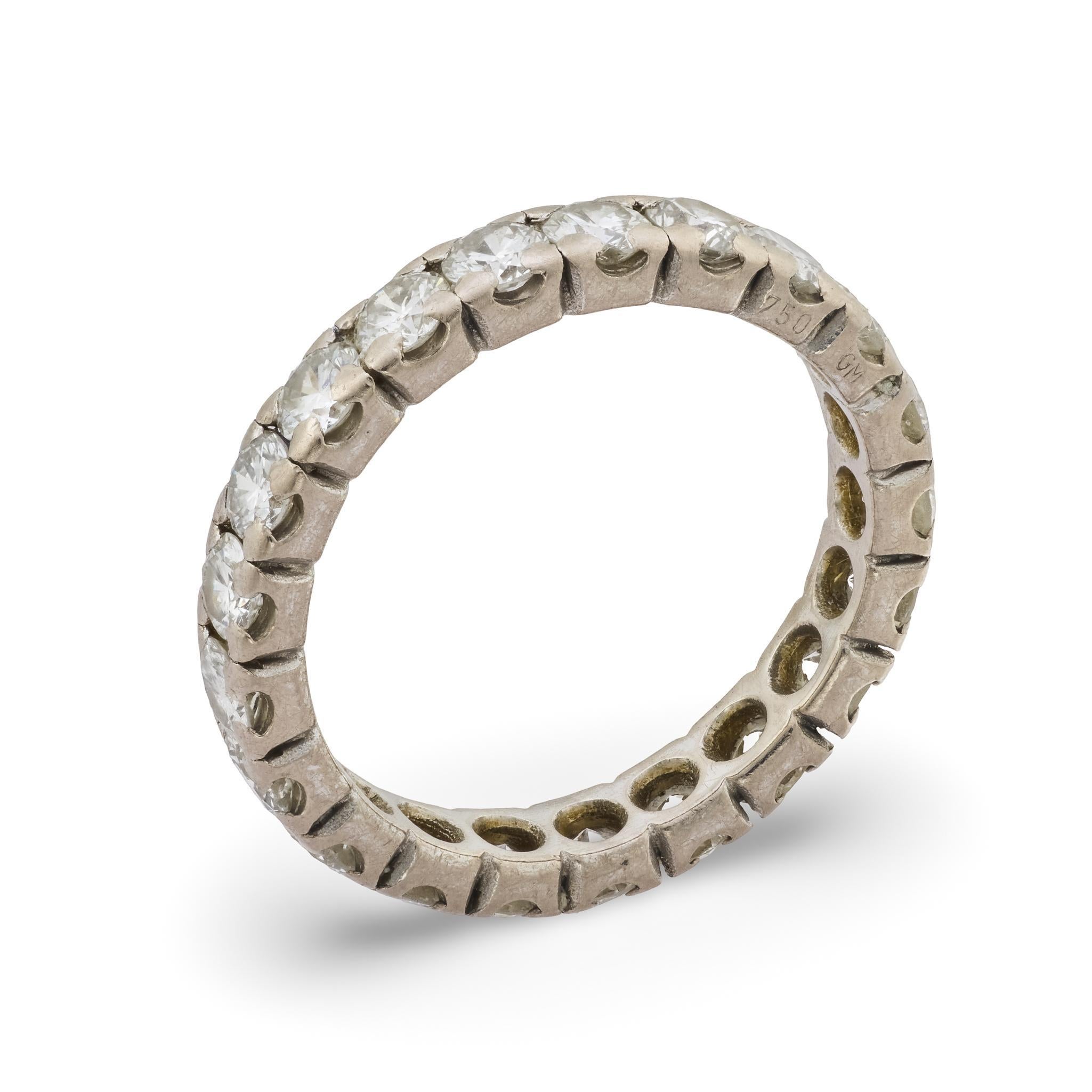 Vintage 1,70 Karat Diamant 18k Weißgold Ewigkeit Band (Zeitgenössisch) im Angebot