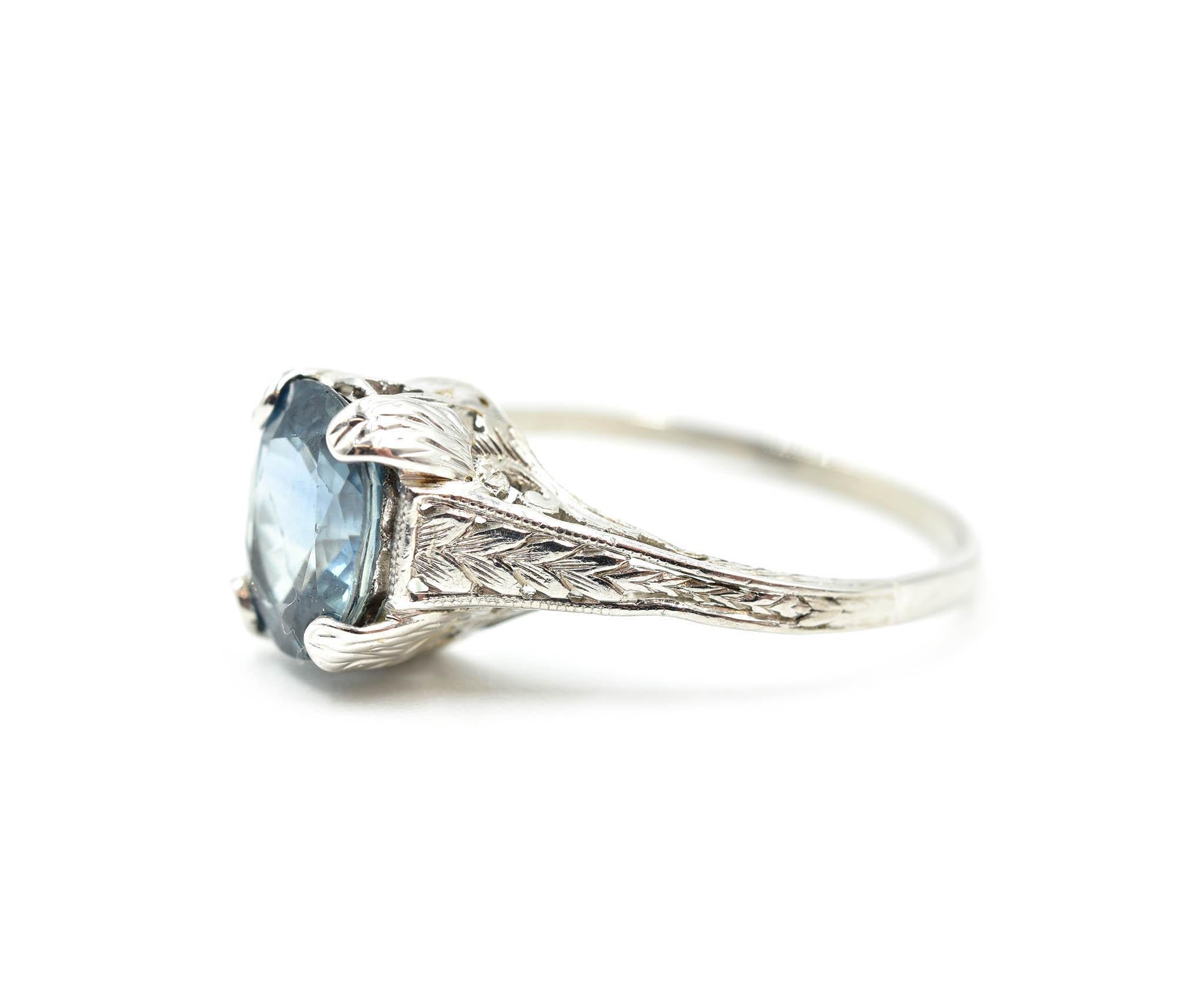Oval Cut Vintage 1.70 Carat Oval Blue Sapphire Platinum Ring For Sale