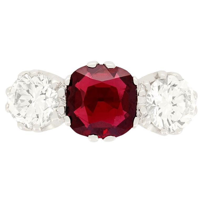 Vintage 1.70 carat Ruby and Diamond Trilogy Ring, c.1950s en vente