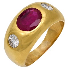 Vintage 1.70 carat ruby diamond 18k yellow gold bezel set three stone band
