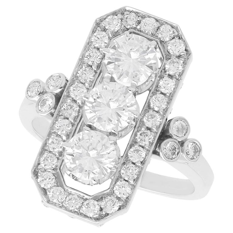 Vintage 1.71 ct Diamond and 18 ct White Gold Dress Ring
