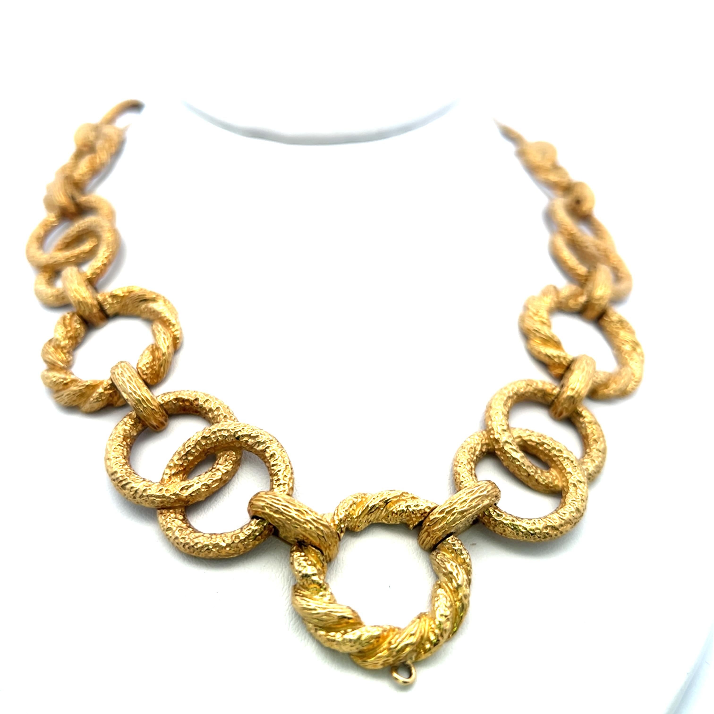 Collier à maillons vintage texturé en or jaune 18 carats 171,30 grammes en vente 1