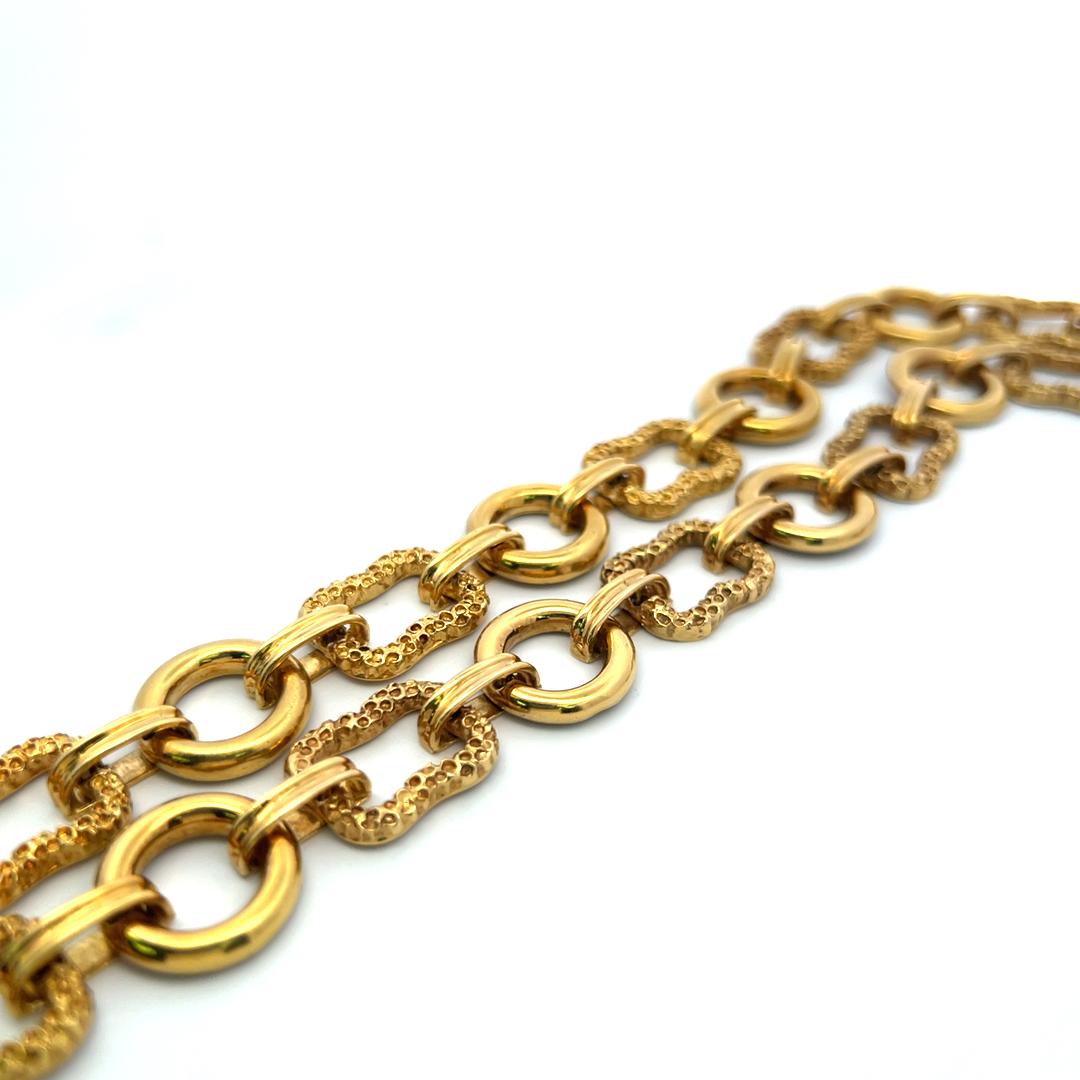 Collier à maillons vintage texturé et lisse en or jaune 18 carats 171,60 grammes en vente 8