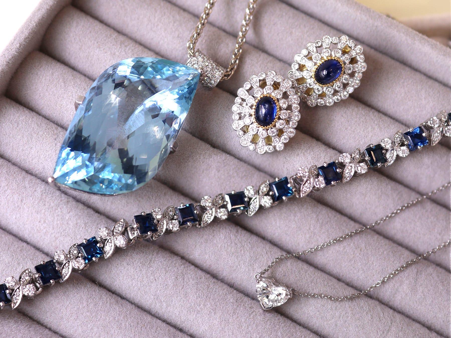 Vintage 1.72 Carat Sapphire and 1.80 Carat Diamond, Platinum Earrings Circa 1990 In Excellent Condition For Sale In Jesmond, Newcastle Upon Tyne
