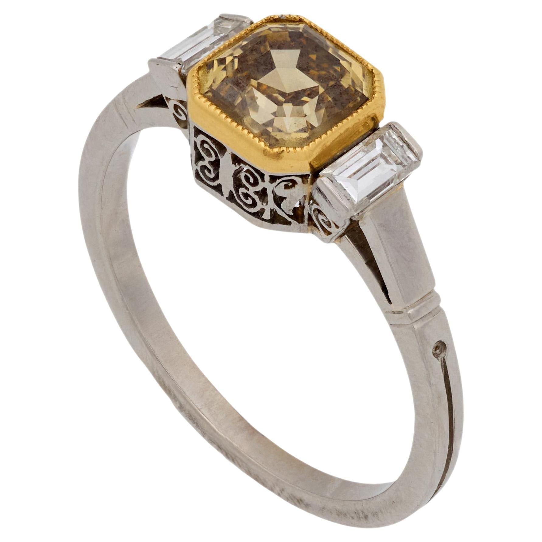 Vintage 1.74 carat fancy yellow brown diamond platinum 18k yellow gold ring For Sale
