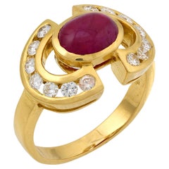 Anillo de cóctel vintage de oro amarillo de 18k con rubí diamante talla cabujón de 1,75 quilates