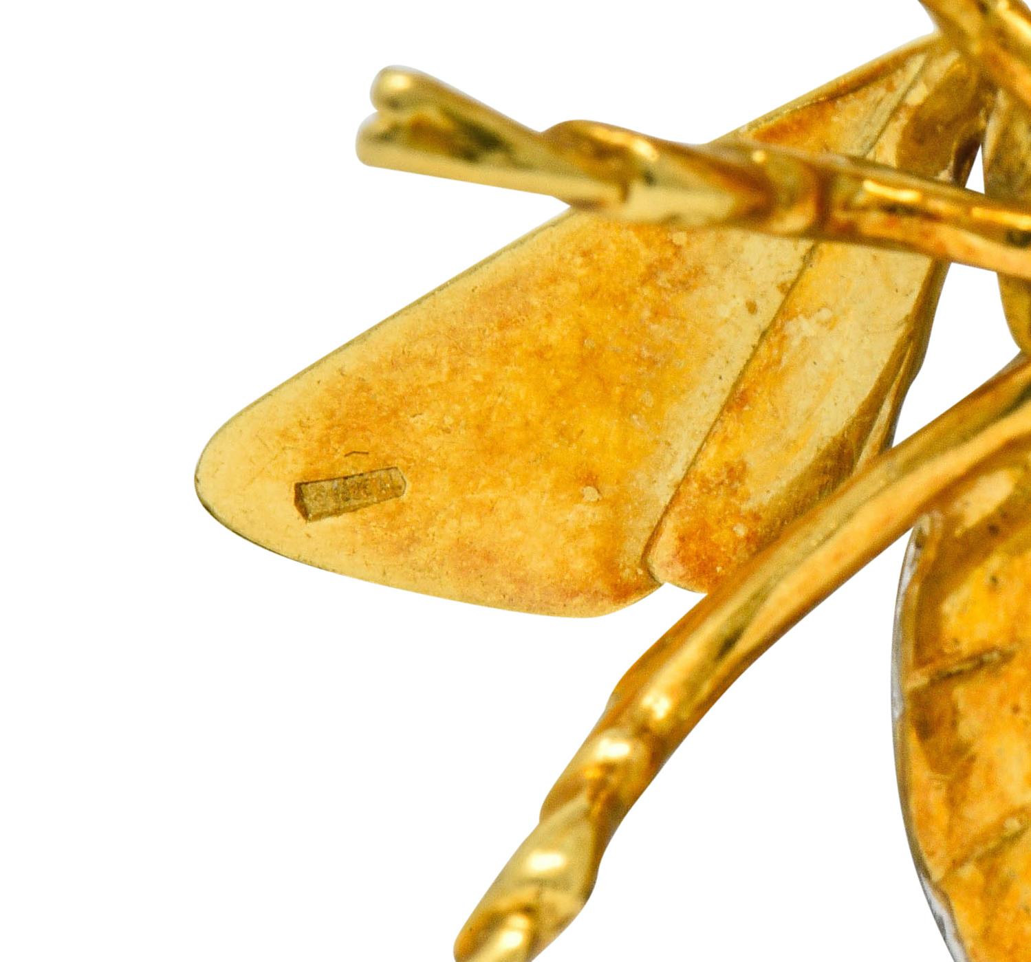 Vintage 1.75 Carat Diamond Ruby Platinum 18 Karat Gold Bee Brooch 3